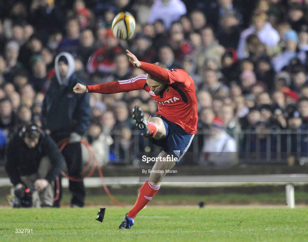 28 December 2008; Paul Warwick, Munster. Magners League, Connacht v Munster, Sportsground, Galway. Picture credit: Brendan Moran / SPORTSFILE