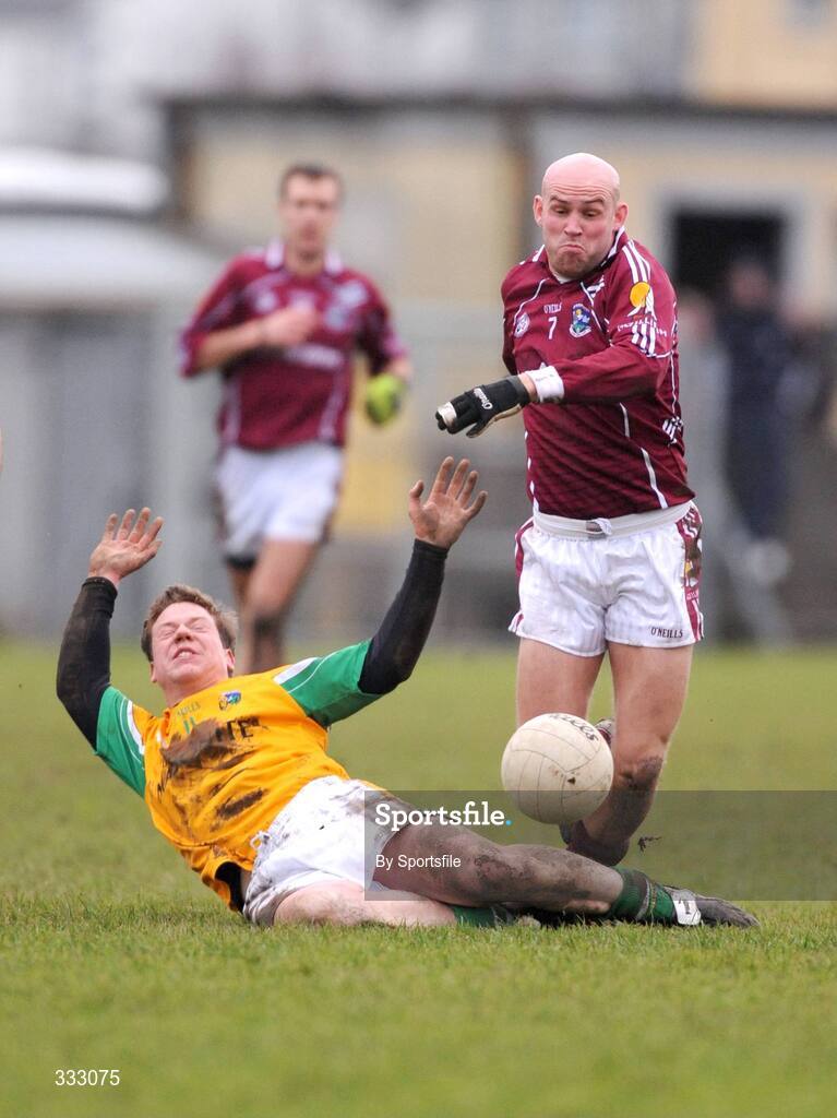 10 January 2009; Darren Mullahy, Galway, in action against Sean McGourthy, Leitrim. FBD League Round 2, Galway v Leitrim, Duggan Park, Ballinasloe, Co. Galway. Photo by Sportsfile