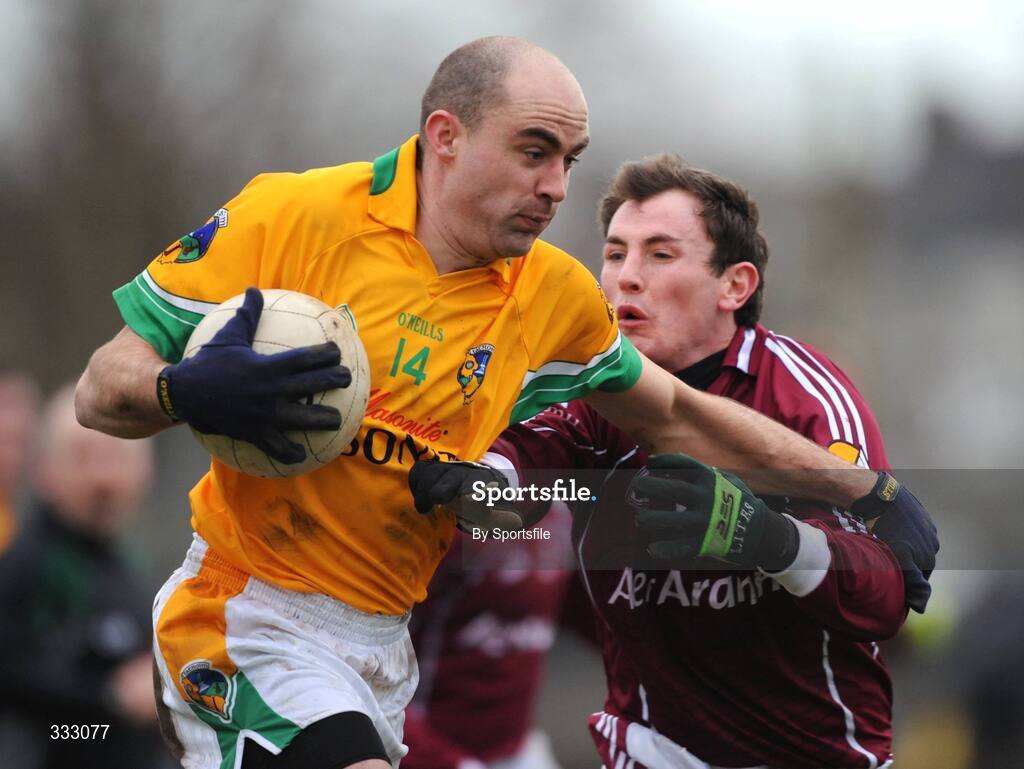 10 January 2009; Declan Maxwell, Leitrim, in action against Diarmuid Blake, Galway. FBD League Round 2, Galway v Leitrim, Duggan Park, Ballinasloe, Co. Galway. Photo by Sportsfile