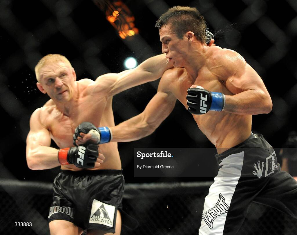 17 January 2009; Dennis Siver in action against Nate Mohr during their lightweight bout. UFC 93, Ultimate Fighting Championship, The O2, Dublin. Picture credit: Diarmuid Greene / SPORTSFILE