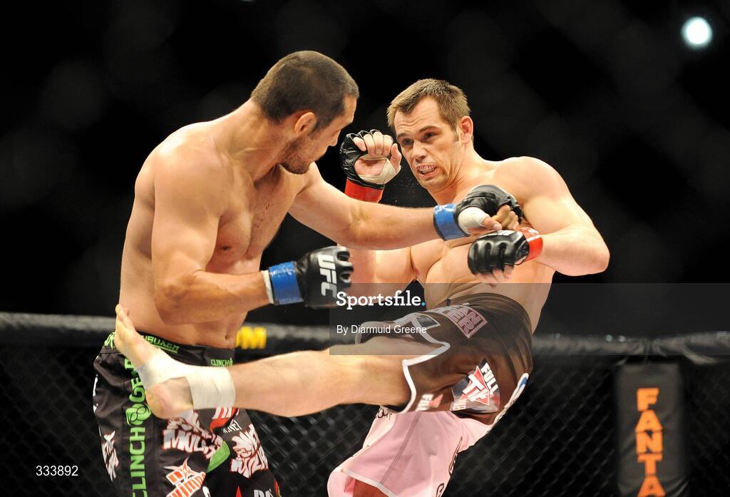 17 January 2009; Rich "Ace" Franklin, right, in action against Dan "Hendo" Henderson during their light heavyweight bout. UFC 93, Ultimate Fighting Championship, The O2, Dublin. Picture credit: Diarmuid Greene / SPORTSFILE