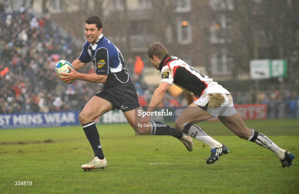 25 January 2009; Rob Kearney, Leinster, is tackled by Chris Paterson, Edinburgh. Heineken Cup, Pool 2, Round 6, Leinster v Edinburgh, RDS, Dublin. Picture credit: David Maher / SPORTSFILE