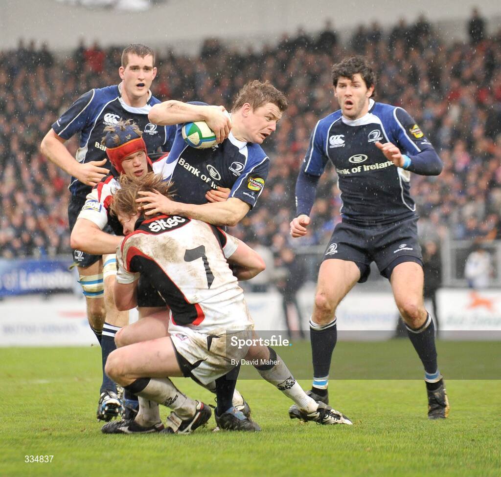 25 January 2009; Brian O'Driscoll, Leinster, is tackled by Simon Cross, Edinburgh, close to the try line. Heineken Cup, Pool 2, Round 6, Leinster v Edinburgh, RDS, Dublin. Picture credit: David Maher / SPORTSFILE