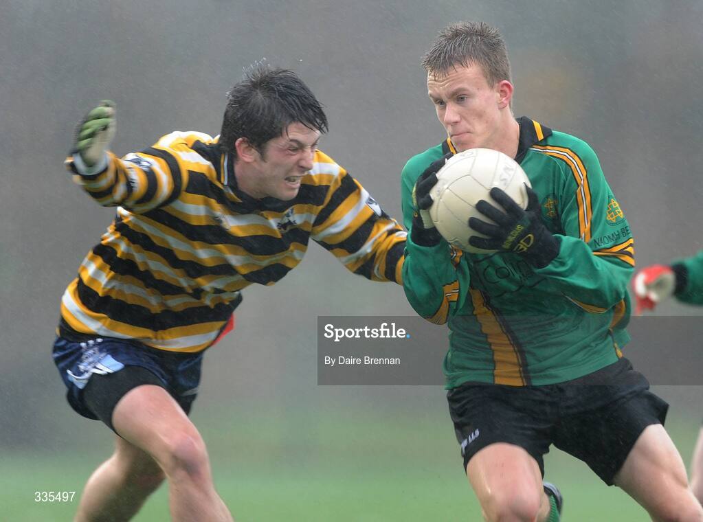 30 January 2009; Colin Kyne Delaney, St. Benildus College, in action against Naomhán Ó Riardáin, Colaiste Eoin. Dublin Senior A schools football semi-final. St. Benildus College v Colaiste Eoin, Belfield, Dublin. Picture credit: Daire Brennan / SPORTSFILE