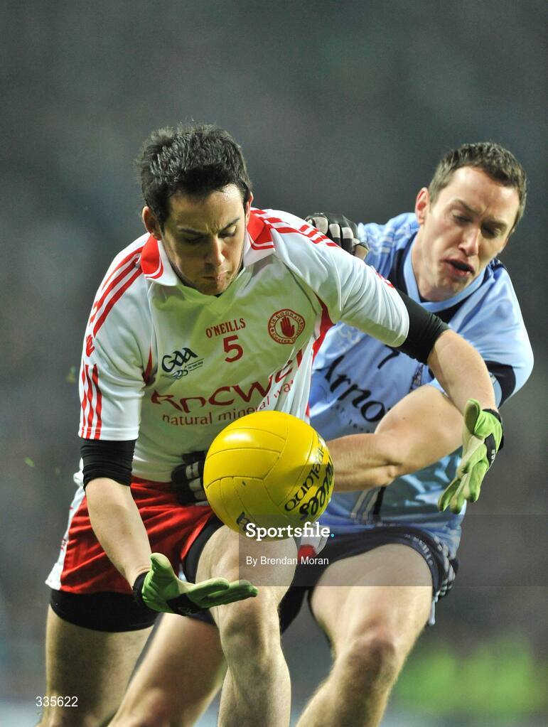 31 January 2009; Davy Harte, Tyrone, in action against Barry Cahill, Dublin. Allianz National Football League, Division 1, Round 1, Dublin v Tyrone, Croke Park, Dublin. Picture credit: Brendan Moran / SPORTSFILE