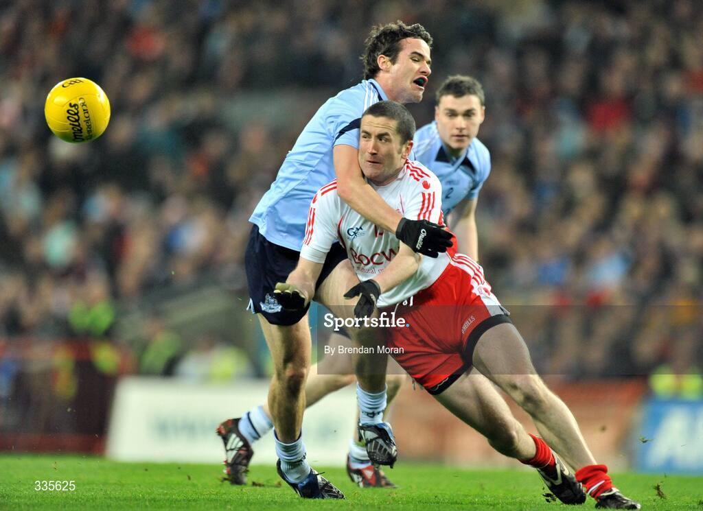 31 January 2009; Stephen O'Neill, Tyrone, in action against Ger Brennan, Dublin. Allianz National Football League, Division 1, Round 1, Dublin v Tyrone, Croke Park, Dublin. Picture credit: Brendan Moran / SPORTSFILE