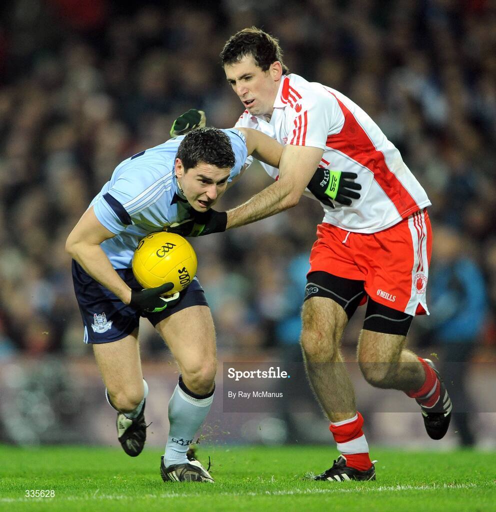 31 January 2009; Bernard Brogan, Dublin, in action against Justin McMahon, Tyrone. Allianz National Football League, Division 1, Round 1, Dublin v Tyrone, Croke Park, Dublin. Picture credit: Ray McManus / SPORTSFILE