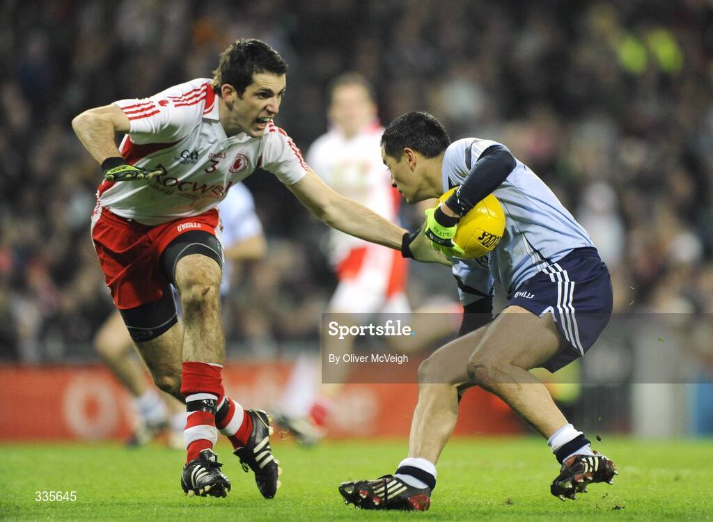 31 January 2009; Jason Sherlock, Dublin, in action against Justin McMahon, Tyrone. Allianz National Football League, Division 1, Round 1, Dublin v Tyrone, Croke Park, Dublin. Picture credit: Oliver McVeigh / SPORTSFILE
