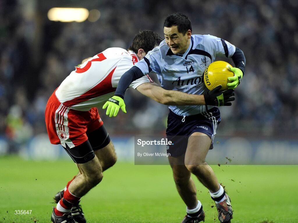 31 January 2009; Jason Sherlock, Dublin, in action against Justin McMahon, Tyrone. Allianz National Football League, Division 1, Round 1, Dublin v Tyrone, Croke Park, Dublin. Picture credit: Oliver McVeigh / SPORTSFILE