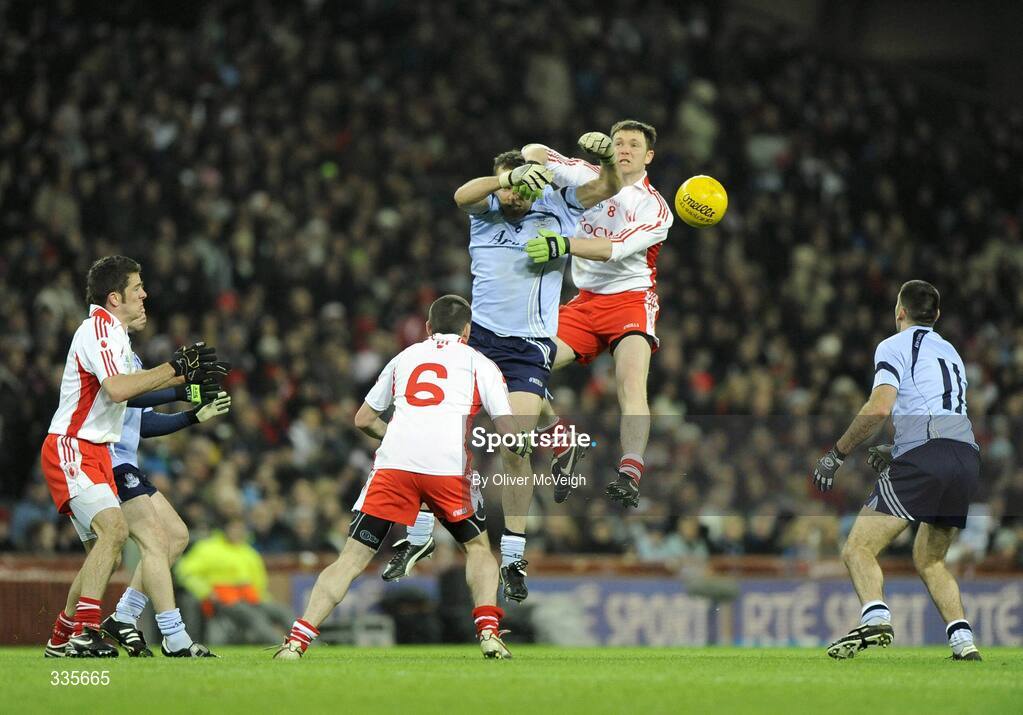 31 January 2009; Ciaran Whelan, Dublin, in action against Enda McGinley, Tyrone. Allianz National Football League, Division 1, Round 1, Dublin v Tyrone, Croke Park, Dublin. Picture credit: Oliver McVeigh / SPORTSFILE