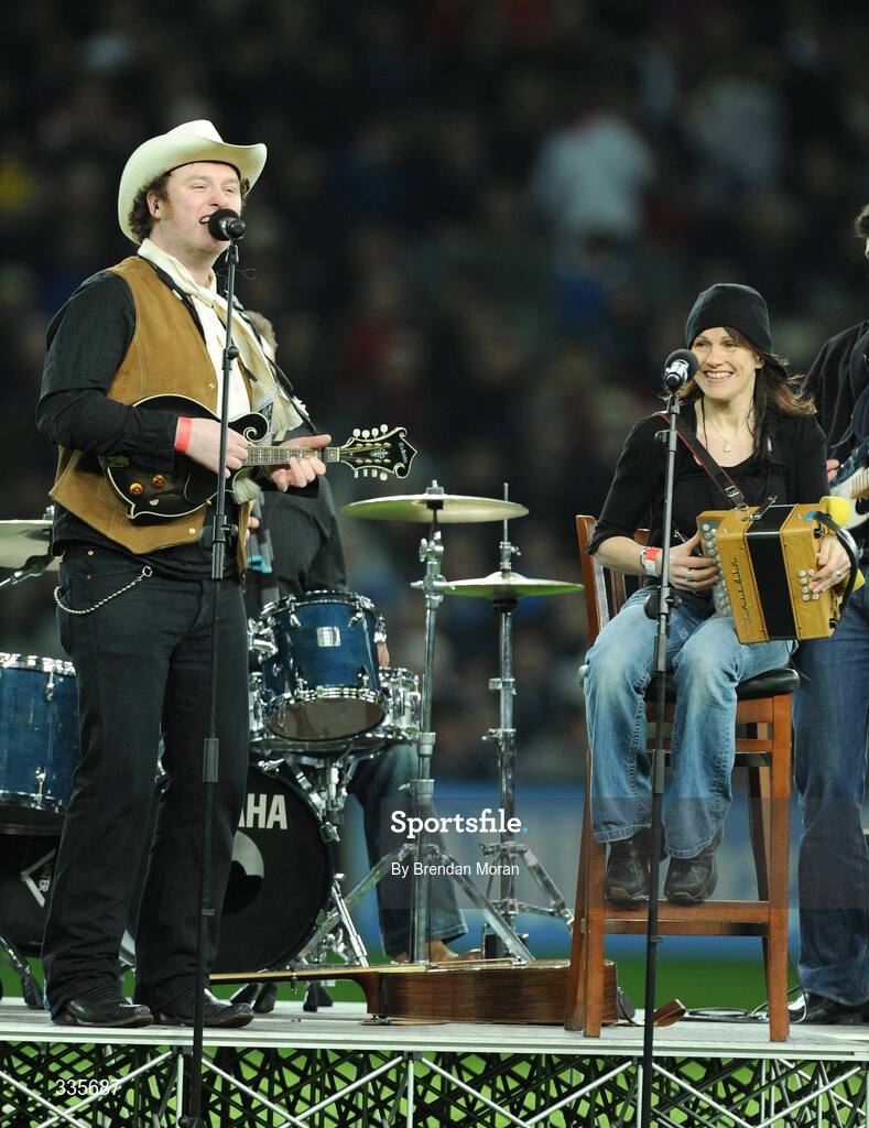 31 January 2009; Performers Mundy, left, and Sharon Shannon during activities which mark the start of the 125th Anniversary Celebrations of the founding of the GAA in 1884. Dublin v Tyrone, Allianz GAA National Football League, Division 1, Round 1. Croke Park, Dublin. Picture credit: Brendan Moran / SPORTSFILE