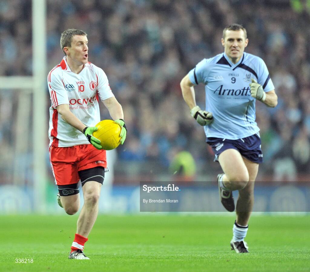 31 January 2009; Tommy McGuigan, Tyrone, in action against Ciaran Whelan, Dublin. Allianz National Football League, Division 1, Round 1, Dublin v Tyrone, Croke Park, Dublin. Picture credit: Brendan Moran / SPORTSFILE