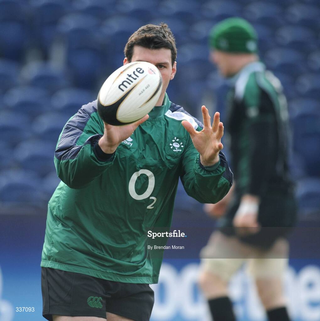 11 February 2009; Ireland's Denis Leamy in action during squad training ahead of their RBS Six Nations Championship game against Italy on Sunday. RDS, Dublin. Picture credit: Brendan Moran / SPORTSFILE