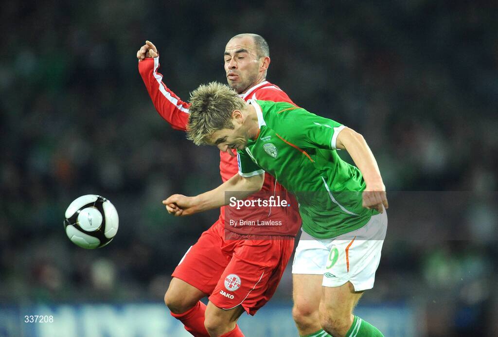 11 February 2009; Kevin Doyle, Republic of Ireland, in action against Zurab Menteshashvili, Georgia. 2010 FIFA World Cup Qualifier, Republic of Ireland v Georgia, Croke Park, Dublin. Picture credit: Brian Lawless / SPORTSFILE