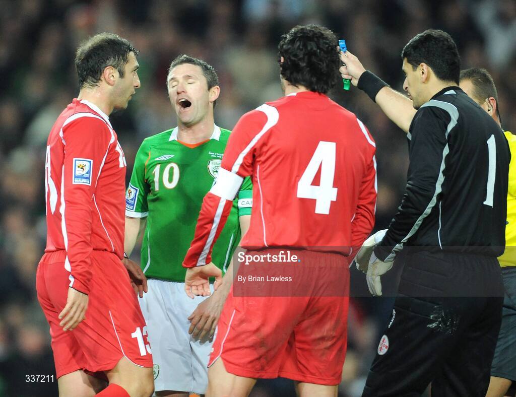 11 February 2009; Republic of Ireland captain Robbie Keane reacts as referee Jouni Hyytia disallows team-mate Keith Andrews' goal. 2010 FIFA World Cup Qualifier, Republic of Ireland v Georgia, Croke Park, Dublin. Picture credit: Brian Lawless / SPORTSFILE