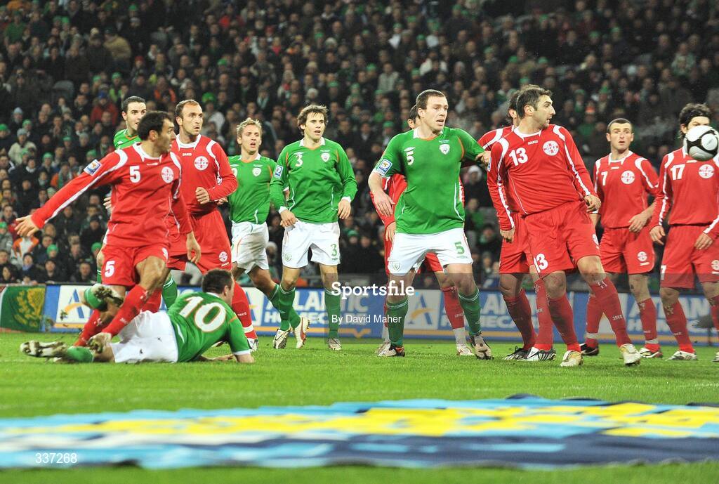 11 February 2009; Robbie Keane, Republic of Ireland, scores his side's second goal. 2010 FIFA World Cup Qualifier, Republic of Ireland v Georgia. Croke Park, Dublin. Picture credit: David Maher / SPORTSFILE