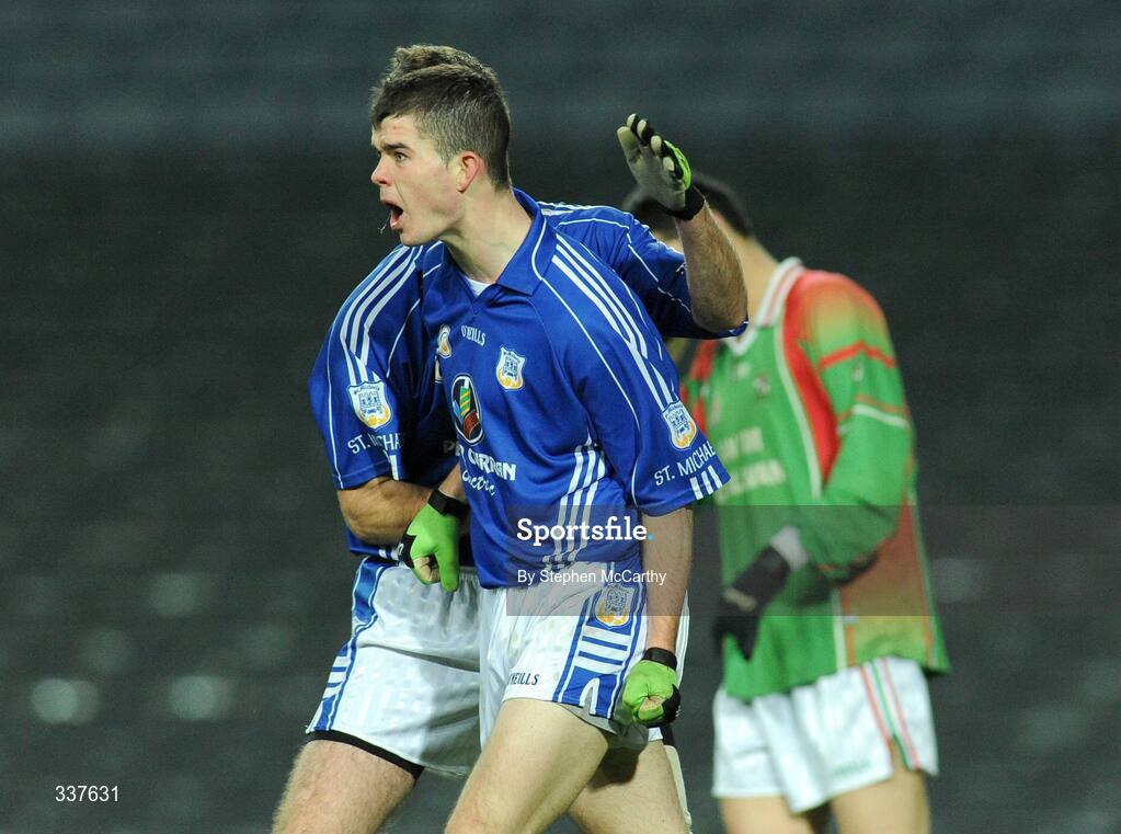14 February 2009; Conor Hoctor, St Michael's, is congratulated by Hughie McClafferty after scoring his side's opening goal. AIB All-Ireland Intermediate Club Football Championship Final, St Michael's, Galway, v St Michael's Foilmore, Kerry, Croke Park, Dublin. Picture credit: Stephen McCarthy / SPORTSFILE