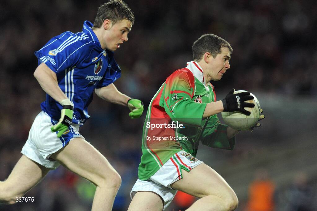 14 February 2009; Bernard Kelly, St Michael's Foilmore, in action against Clan McClafferty, St Michael's. AIB All-Ireland Intermediate Club Football Championship Final, St Michael's, Galway, v St Michael's Foilmore, Kerry. Croke Park, Dublin. Picture credit: Stephen McCarthy / SPORTSFILE