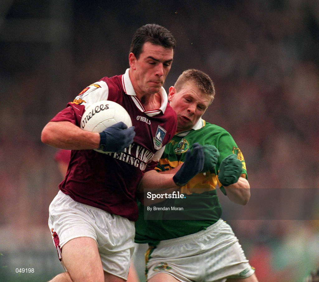 7 October 2000; Padraic Joyce of Galway in action against Tomás O'Sé of Kerry during the Bank of Ireland All-Ireland Senior Football Championship Final Replay match between Kerry and Galway at Croke Park in Dublin. Photo by Brendan Moran/Sportsfile