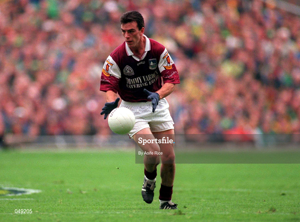 7 October 2000; Padraic Joyce of Galway during the Bank of Ireland All-Ireland Senior Football Championship Final Replay match between Kerry and Galway at Croke Park in Dublin. Photo by Aoife Rice/Sportsfile