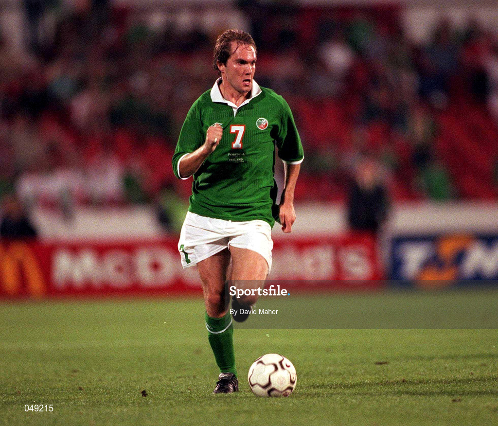 11 October 2000; Jason McAteer of Republic of Ireland during the World Cup 2002 Qualification Group 2 match between Republic of Ireland and Estonia at Lansdowne Road in Dublin. Photo by David Maher/Sportsfile