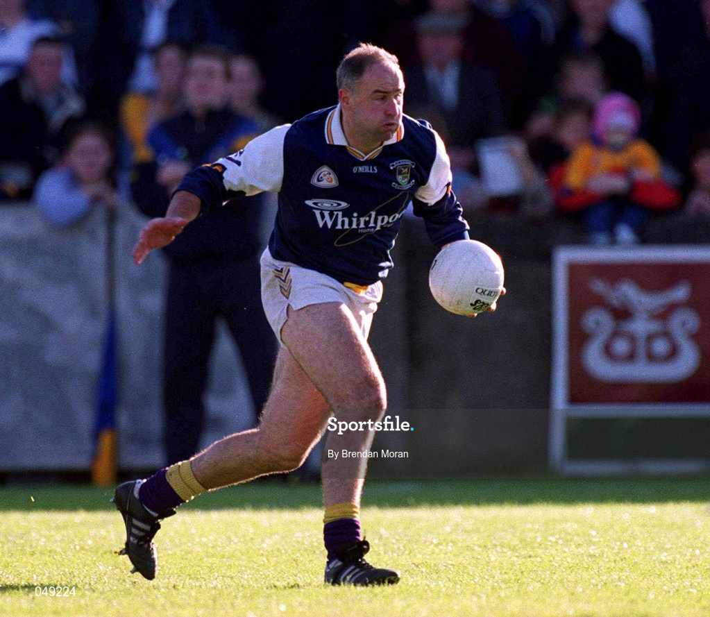 14 October 2000; Conor Deegan of Kilmacud Crokes during the Evening Herald Dublin Senior Football Championship Final match between Na Fianna and Kilmacud Crokes at Parnell Park in Dublin. Photo by Brendan Moran/Sportsfile