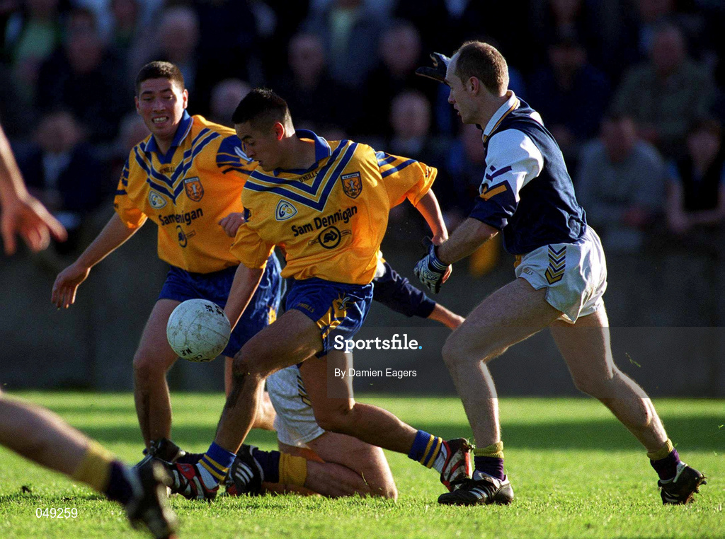 14 October 2000; Jason Sherlock of Na Fianna in action during the Evening Herald Dublin Senior Football Championship Final match between Na Fianna and Kilmacud Crokes at Parnell Park in Dublin. Photo by Damien Eagers/Sportsfile