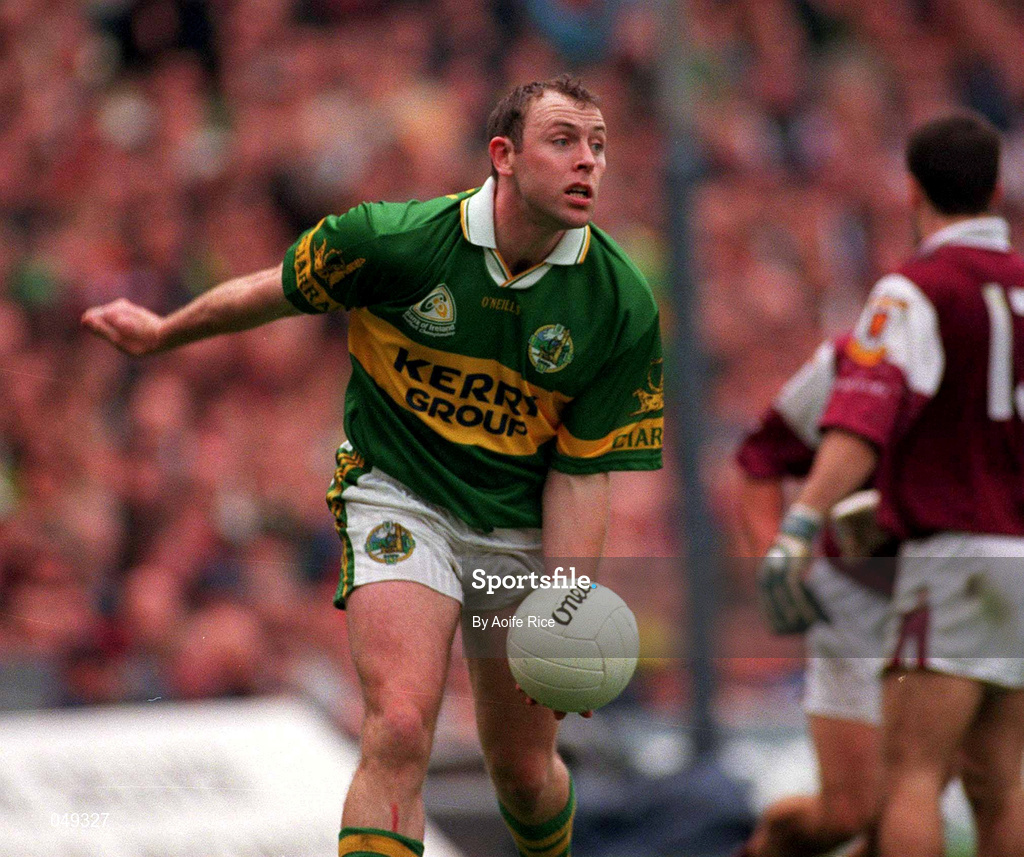 7 October 2000; Seamus Moynihan of Kerry during the Bank of Ireland All-Ireland Senior Football Championship Final Replay match between Kerry and Galway at Croke Park in Dublin. Photo by Aoife Rice/Sportsfile