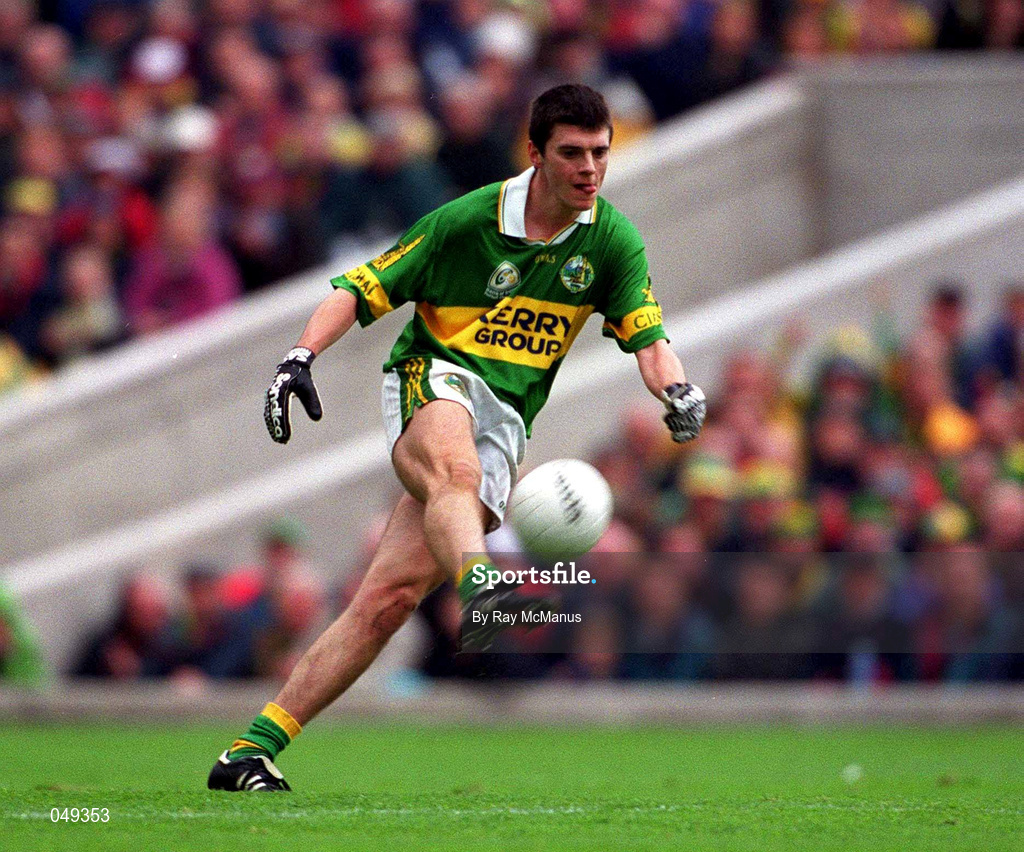 7 October 2000; Aodan MacGearailt of Kerry during the Bank of Ireland All-Ireland Senior Football Championship Final Replay match between Kerry and Galway at Croke Park in Dublin. Photo by Ray McManus/Sportsfile