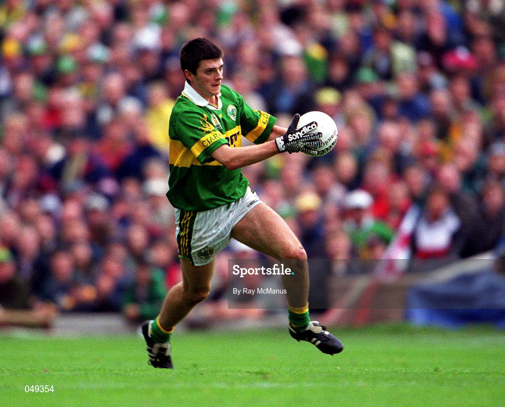 7 October 2000; Aodan MacGearailt of Kerry during the Bank of Ireland All-Ireland Senior Football Championship Final Replay match between Kerry and Galway at Croke Park in Dublin. Photo by Ray McManus/Sportsfile