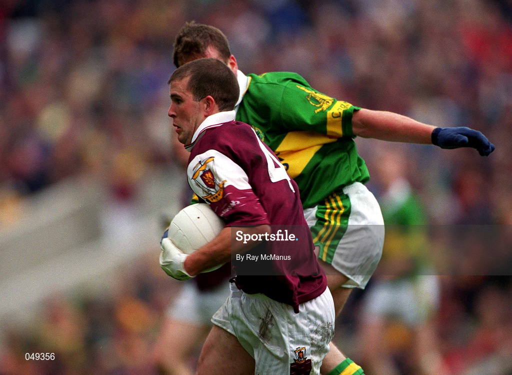 7 October 2000; Richie Fahy of Galway during the Bank of Ireland All-Ireland Senior Football Championship Final Replay match between Kerry and Galway at Croke Park in Dublin. Photo by Ray McManus/Sportsfile