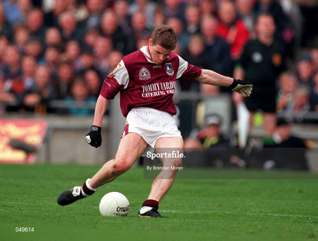 7 October 2000; Niall Finnegan of Galway during the Bank of Ireland All-Ireland Senior Football Championship Final Replay match between Kerry and Galway at Croke Park in Dublin. Photo by Brendan Moran/Sportsfile