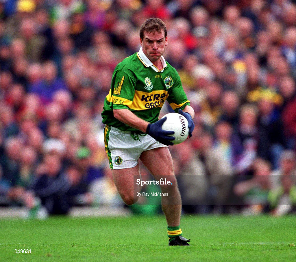 7 October 2000; Dara O'Cinneide of Kerry during the Bank of Ireland All-Ireland Senior Football Championship Final Replay match between Kerry and Galway at Croke Park in Dublin. Photo by Ray McManus/Sportsfile