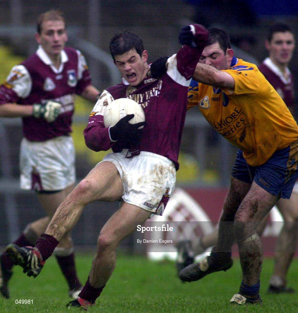29 October 2000; Derry O'Brien of Galway in action against Donal Casserly of Roscommon during the Church & General National Football League Division 1A match between Roscommon and Galway at Dr Hyde Park in Roscommon. Photo by Damien Eagers/Sportsfile
