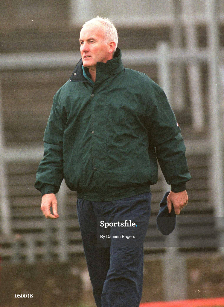 29 October 2000; Roscommon manager John Tobin during the Church & General National Football League Division 1A match between Roscommon and Galway at Dr Hyde Park in Roscommon. Photo by Damien Eagers/Sportsfile