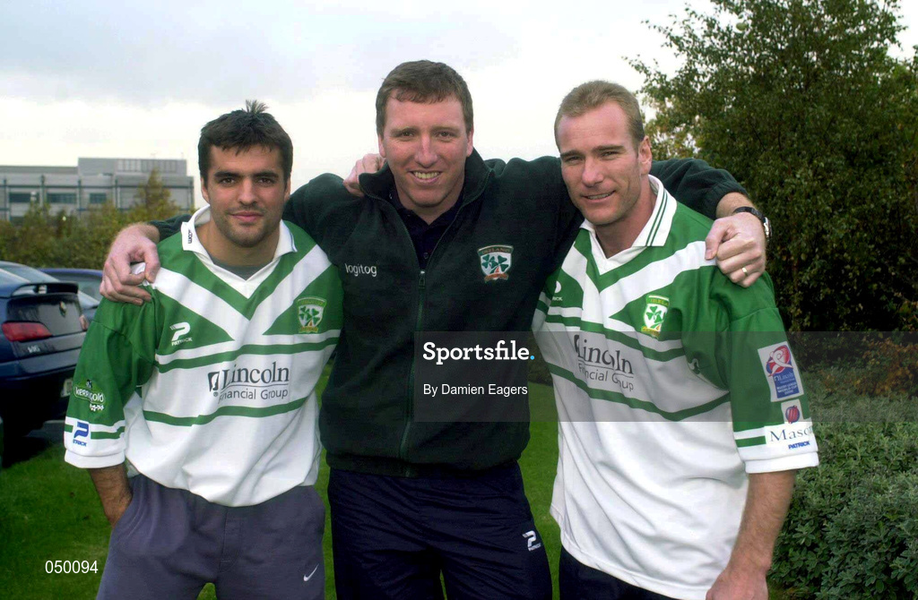 31 October 2000; Ireland players Brian Carney, left, Ian Herron, right, and team manager Ralph Rimmer pose for a photograph prior to their Rugby League World Cup Group 4 match against Scotland at Tolka Park in Dublin on 1 November. Photo by Damien Eagers/Sportsfile