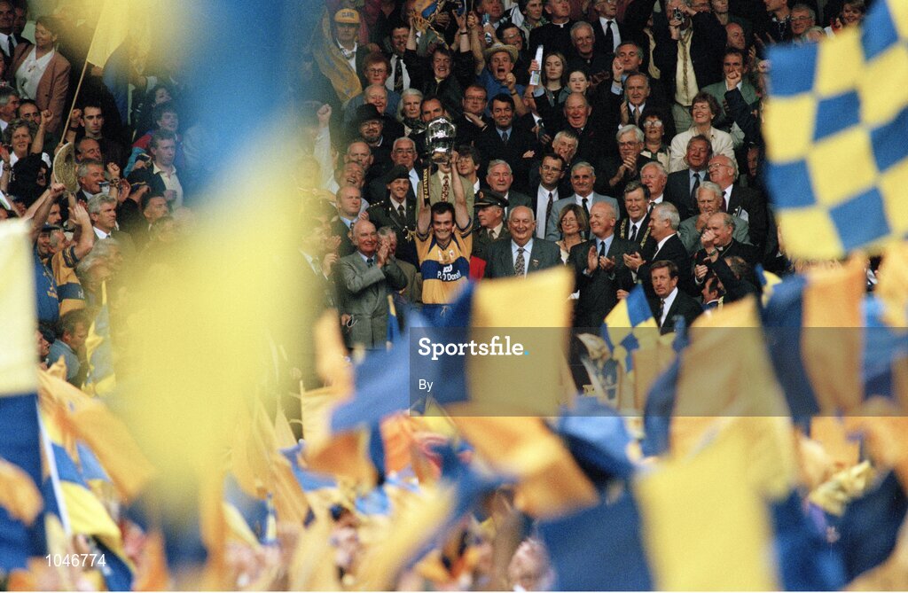 3 September 1995; Clare captain Anthony Daly lifts the Liam MacCarthy Cup. All-Ireland Hurling Final, Clare v Offaly, Croke Park, Dublin. Picture credit; SPORTSFILE