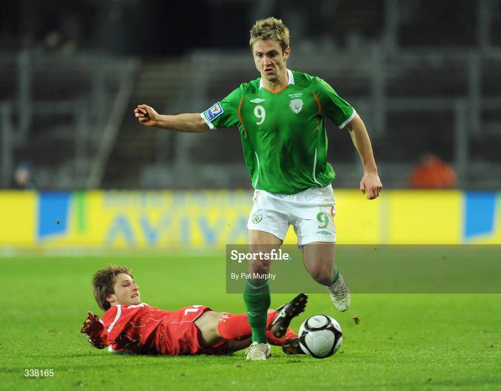 11 February 2009; Kevin Doyle, Republic of Ireland, in action against Beka Gotsiridze, Georgia. 2010 FIFA World Cup Qualifier, Republic of Ireland v Georgia. Croke Park, Dublin. Picture credit: Pat Murphy / SPORTSFILE