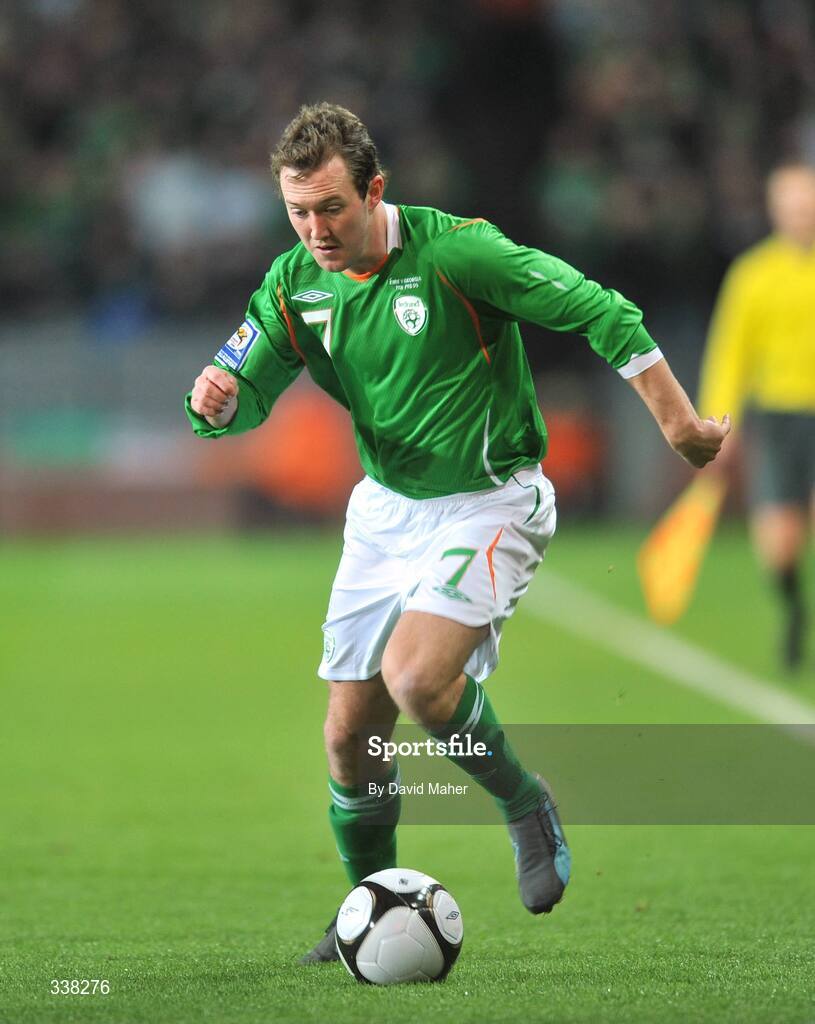 11 February 2009; Aiden McGeady, Republic of Ireland. 2010 FIFA World Cup Qualifier, Republic of Ireland v Georgia. Croke Park, Dublin. Picture credit: David Maher / SPORTSFILE