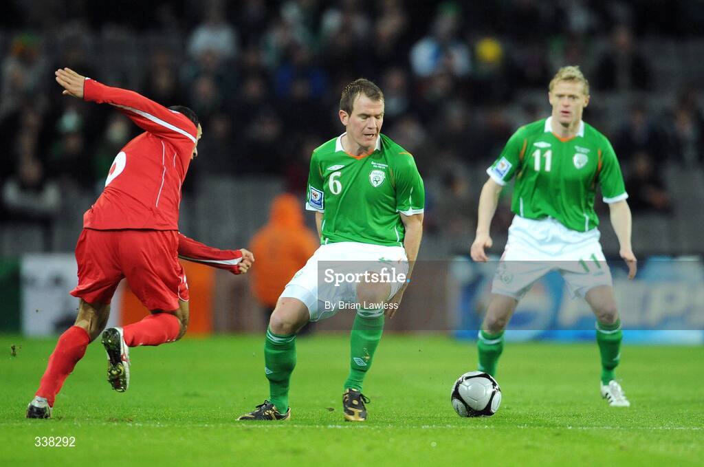 11 February 2009; Glenn Whelan, Republic of Ireland, in action against David Kvirkvelia, Georgia. 2010 FIFA World Cup Qualifier, Republic of Ireland v Georgia, Croke Park, Dublin. Picture credit: Brian Lawless / SPORTSFILE