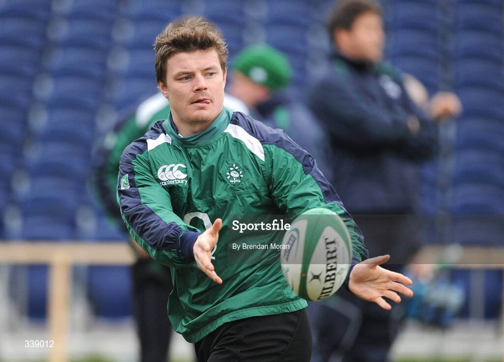 24 February 2009; Captain Brian O'Driscoll in action during Ireland rugby squad training ahead of their RBS Six Nations game against England on Saturday. RDS, Dublin. Picture credit: Brendan Moran / SPORTSFILE