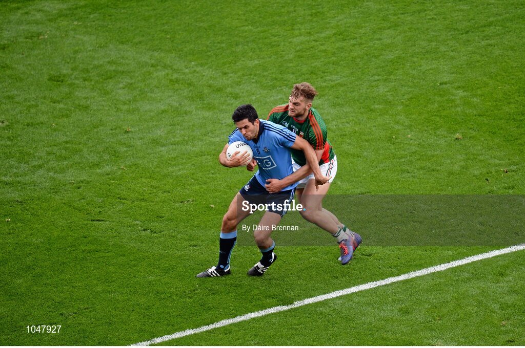 30 August 2015; Cian O'Sullivan, Dublin, in action against Aidan O'Shea, Mayo. GAA Football All-Ireland Senior Championship, Semi-Final, Dublin v Mayo, Croke Park, Dublin. Picture credit: Dáire Brennan / SPORTSFILE