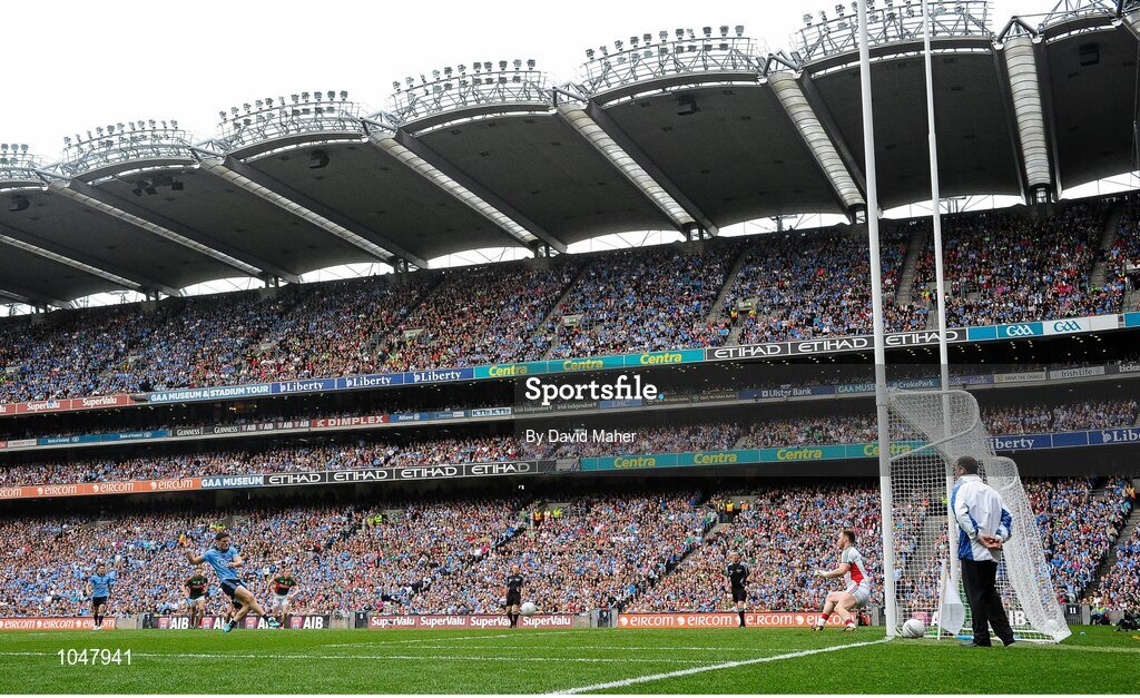30 August 2015; Diarmuid Connolly, Dublin, scores his side's first goal from a penalty. GAA Football All-Ireland Senior Championship, Semi-Final, Dublin v Mayo, Croke Park, Dublin. Picture credit: David Maher / SPORTSFILE