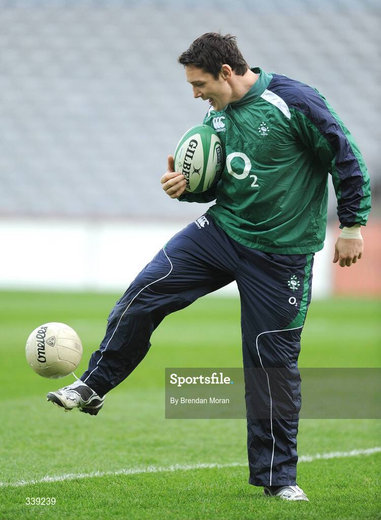 27 February 2009; David Wallace juggles with a gaelic football, while holding a rugby ball, during the Ireland squad Captain's Run ahead of their RBS Six Nations Championship game against England on Saturday. Croke Park, Dublin. Picture credit: Brendan Moran / SPORTSFILE *** Local Caption ***