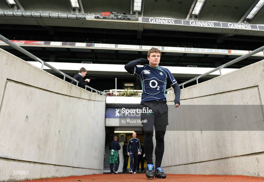 27 February 2009; Captain Brian O'Driscoll makes his way onto the pitch before the Ireland squad Captain's Run ahead of their RBS Six Nations Championship game against England on Saturday. Croke Park, Dublin. Picture credit: David Maher / SPORTSFILE *** Local Caption ***
