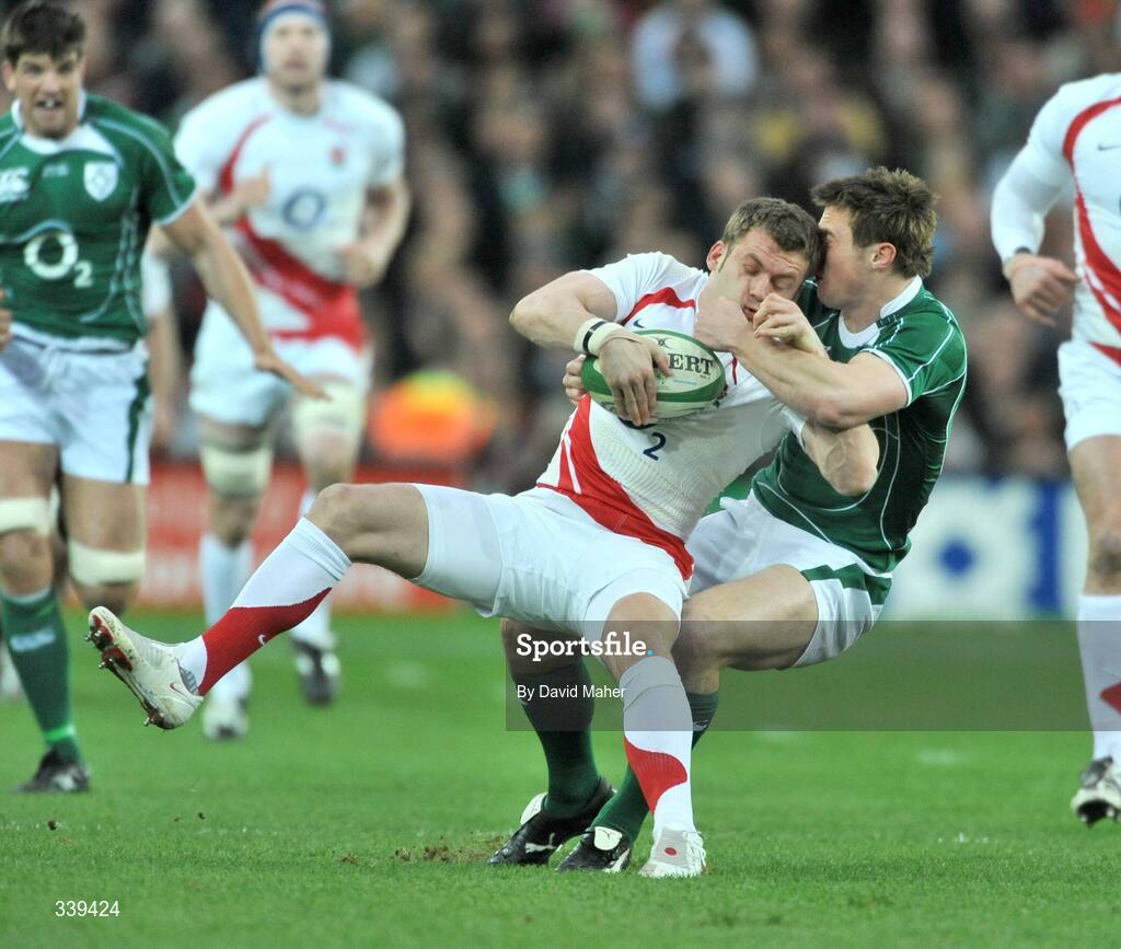 28 February 2009; Mark Cueto, England, is tackled by Tommy Bowe, Ireland. RBS Six Nations Rugby Championship, Ireland v England, Croke Park, Dublin. Picture credit: David Maher / SPORTSFILE