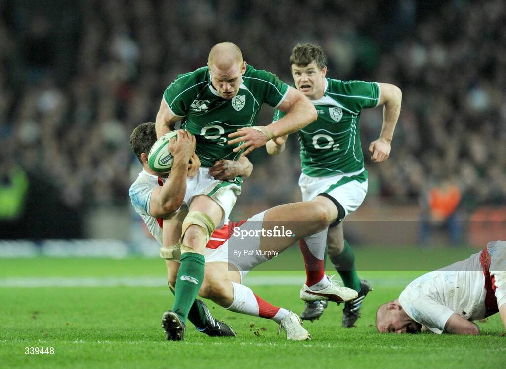 28 February 2009; Paul O'Connell, Ireland, in action against Mark Cueto, England. RBS Six Nations Rugby Championship, Ireland v England, Croke Park, Dublin. Picture credit: Pat Murphy / SPORTSFILE