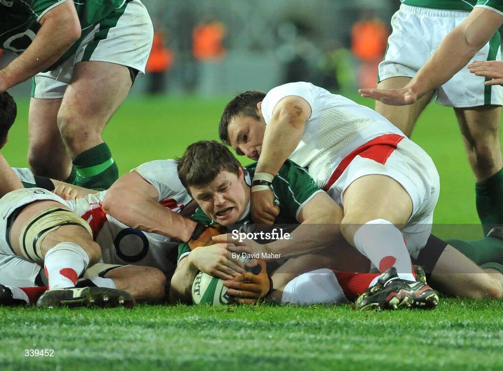 28 February 2009; Ireland's Brian O'Driscoll goes over to score his side's first try. RBS Six Nations Rugby Championship, Ireland v England, Croke Park, Dublin. Picture credit: David Maher / SPORTSFILE