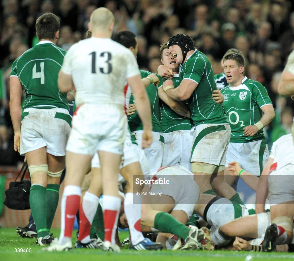 28 February 2009; Brian O'Driscoll, Ireland, celebrates after scoring his side's first try with team-mate Stephen Ferris. RBS Six Nations Rugby Championship, Ireland v England, Croke Park, Dublin. Picture credit: Pat Murphy / SPORTSFILE