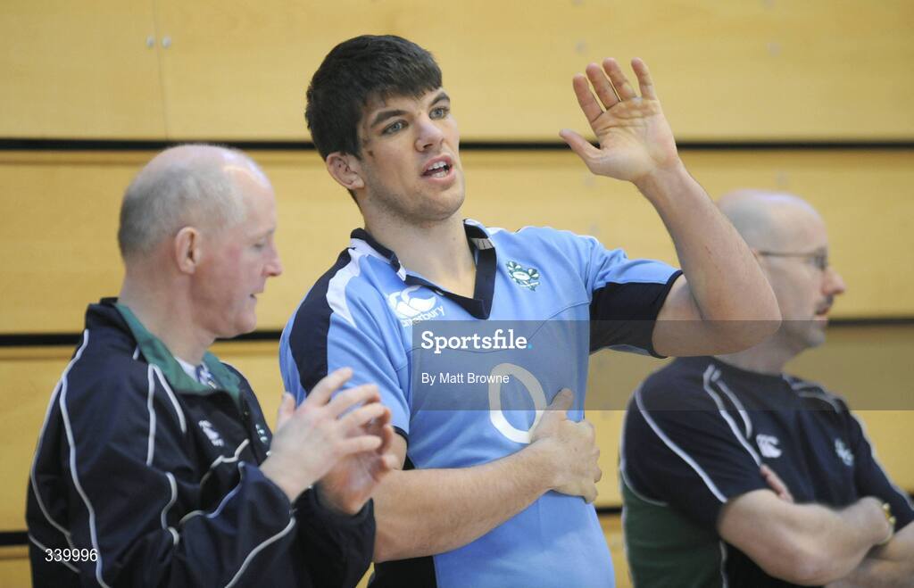 4 March 2009; Donncha O'Callaghan with team doctor Dr. Jim McShane during Ireland squad training. UCC Mardyke Arena, Cork. Picture credit: Matt Browne / SPORTSFILE
